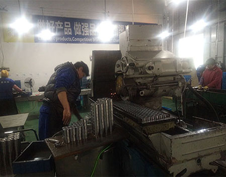數(shù)控機(jī)床-諸暨市永超機(jī)械有限公司